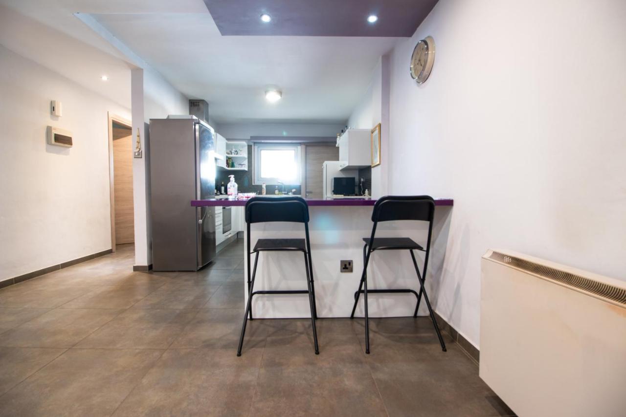 2-Bedroom Appartment In Center Nikosia Exterior foto